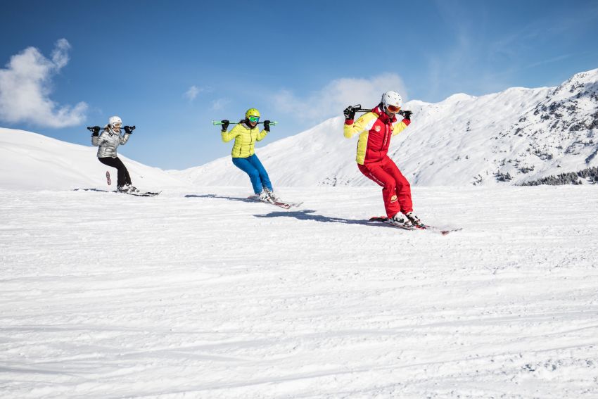 skischool Mayrhofen groepsles volwassenen